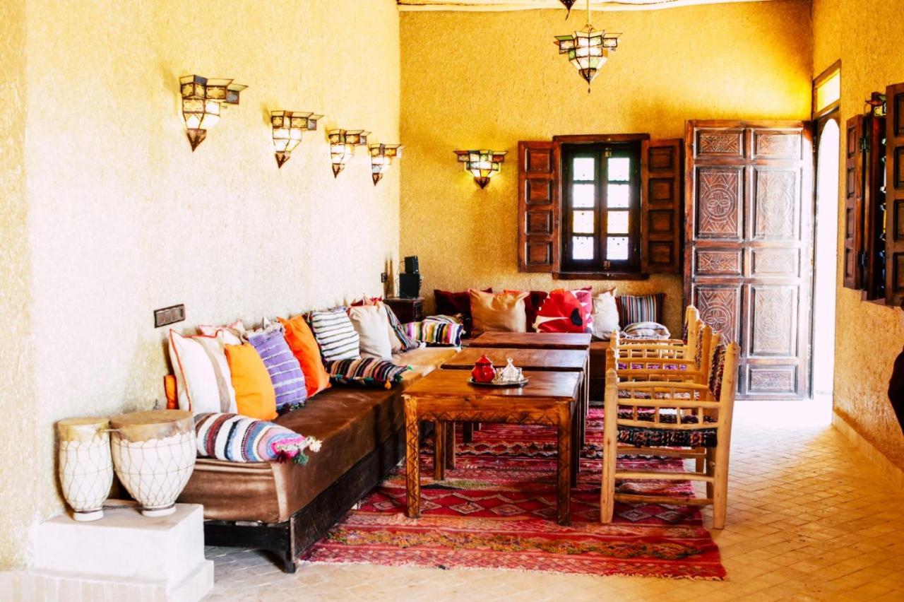 Riad Caravasar Merzouga Exterior foto