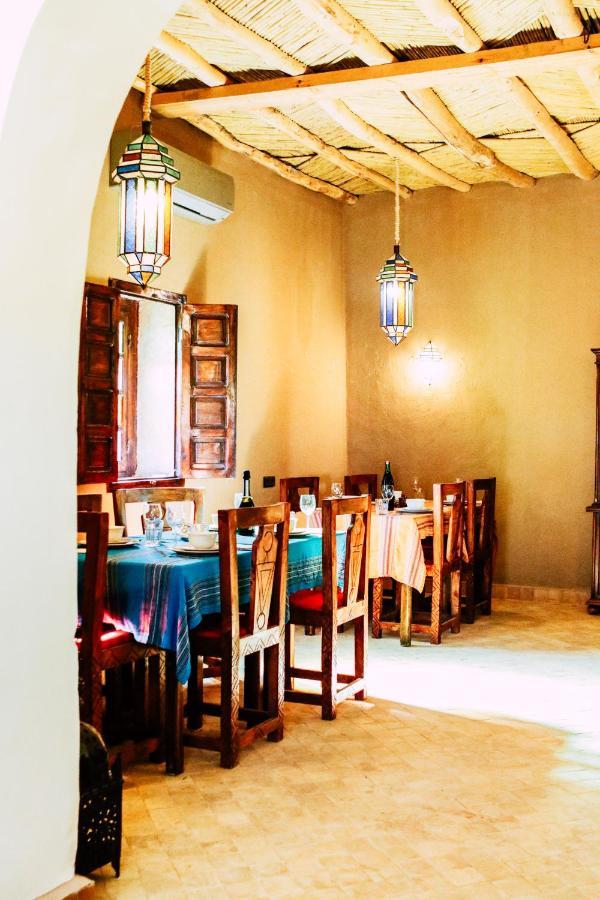 Riad Caravasar Merzouga Exterior foto