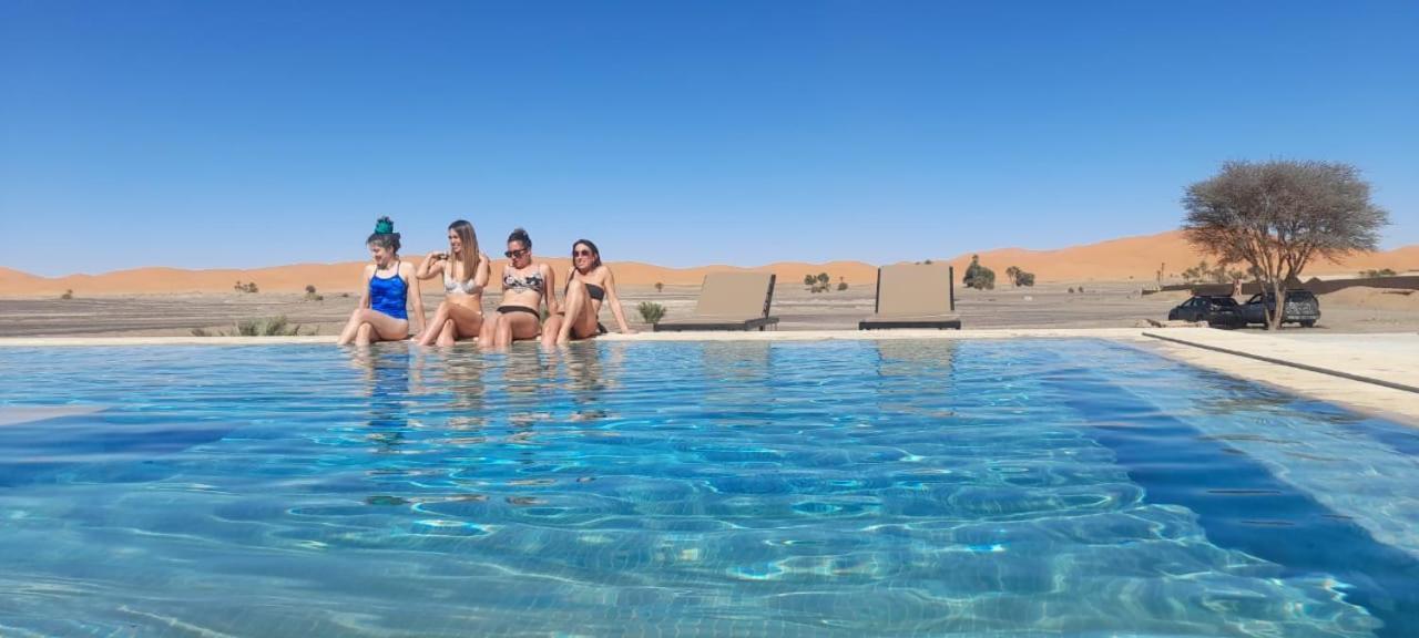 Riad Caravasar Merzouga Exterior foto